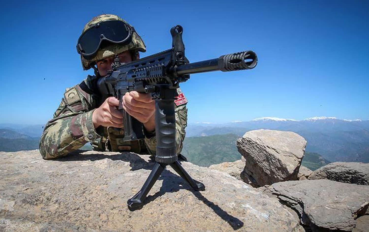 A Turkish soldier takes aim during a field operation in southeast Turkey. File photo: AA