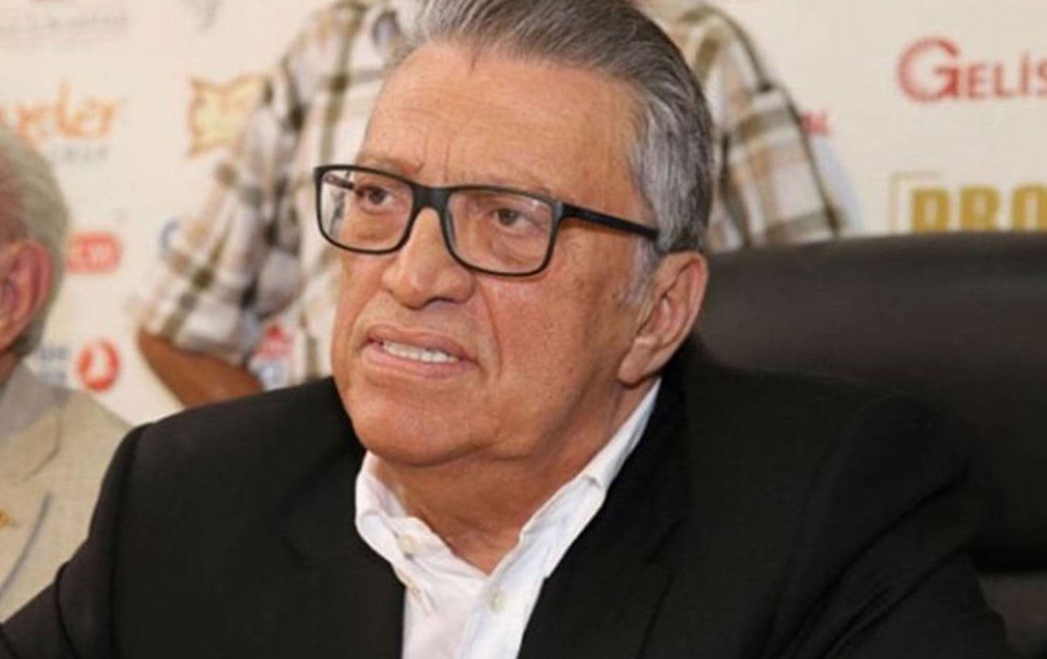 Türkiye eski Başbakanı Mesut Yılmaz 73 yaşında hayatını kaybetti