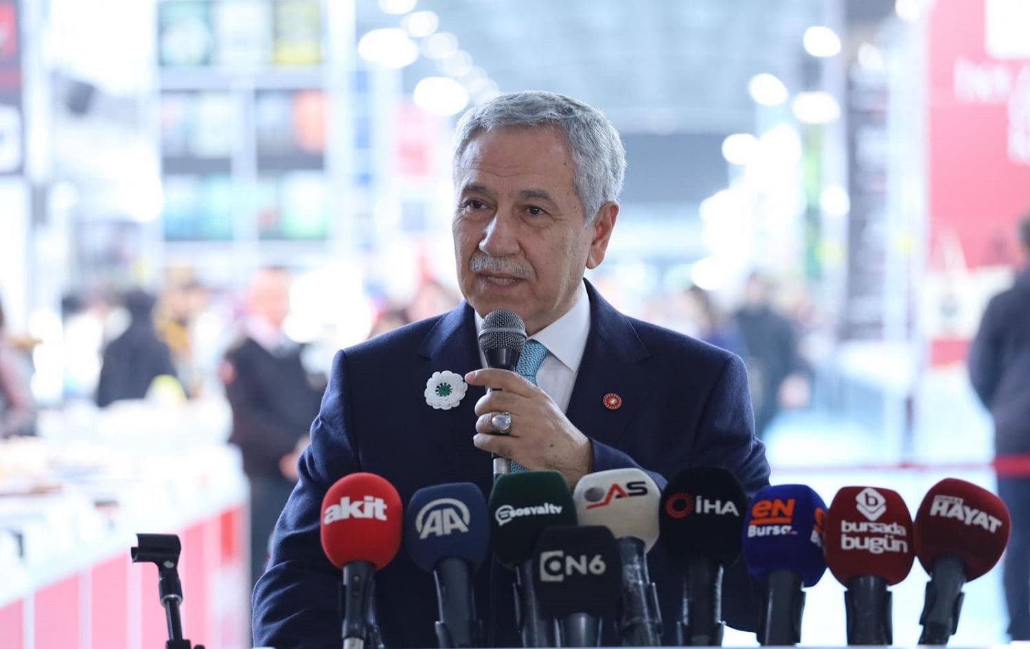 Bulent Arinc attends a book fair in Bursa city on December 20, 2019. Photo: Twitter