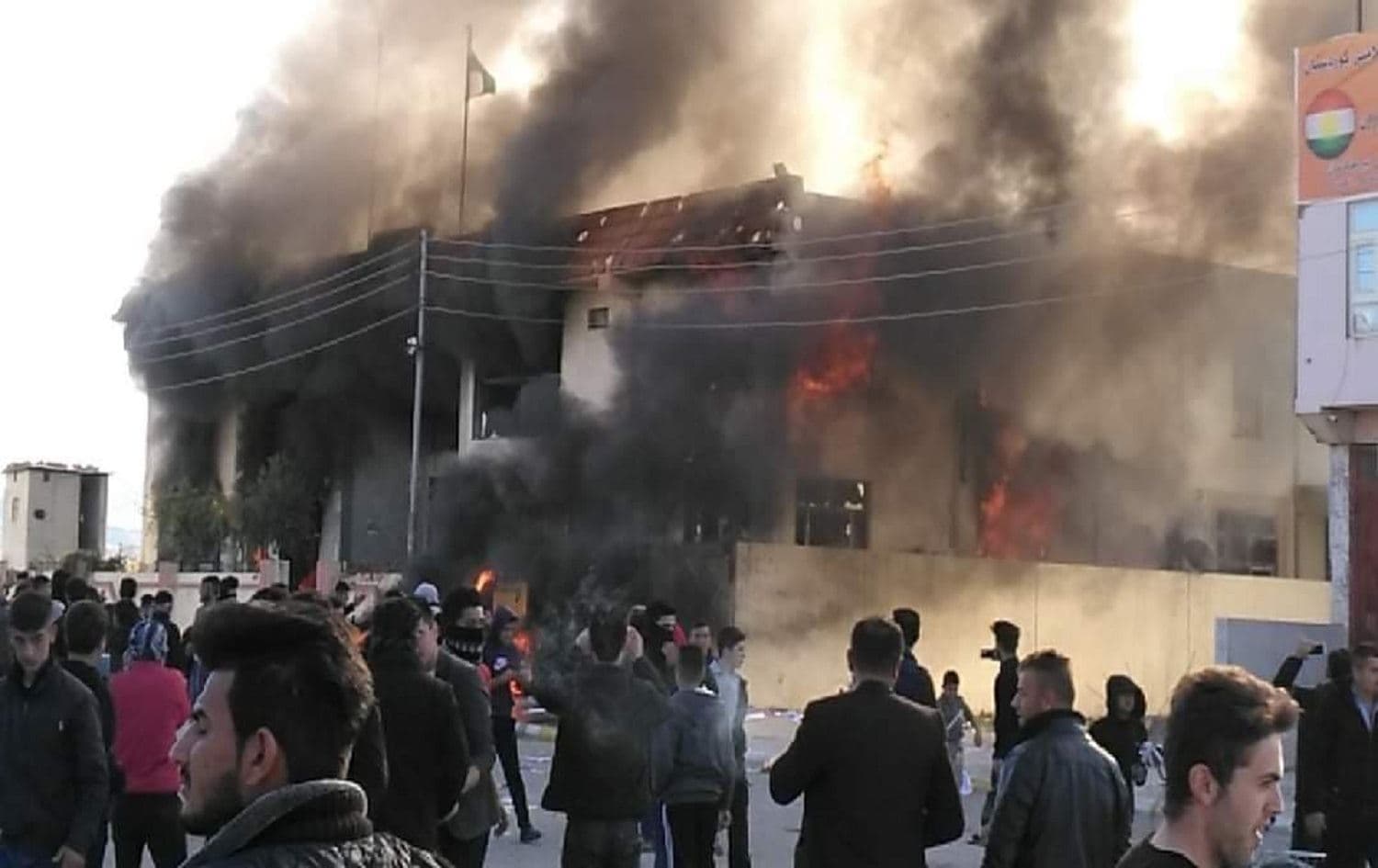 Protestors in Piramagrun's torched the town's PUK offices on Sunday, December 6, 2020. Photo: social media