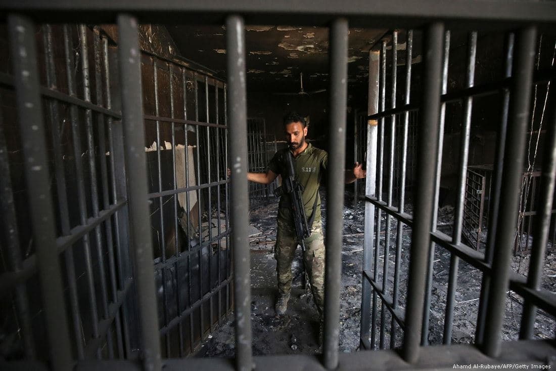 An Iraqi officer inspects a prison in Iraq on June 30, 2016. File photo: Ahmad al-Rubaye / AFP