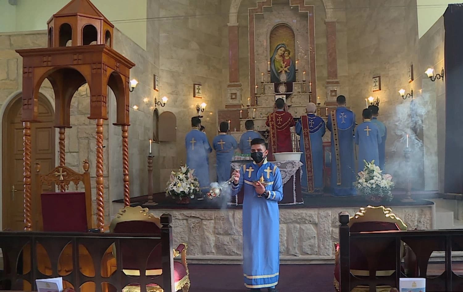 Armenian Christians mark Christmas at a church in Duhok province on January 6, 2021. Photo: Rudaw