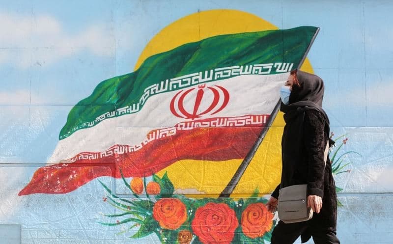 An Iranian woman wears a face mask in Tehran on October 14, 2020. File photo: Atta Kenare/AFP