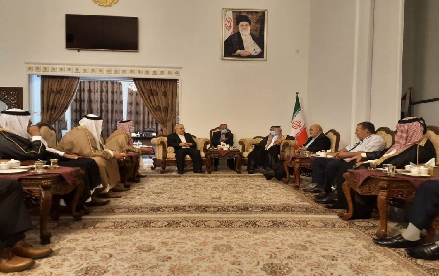 Masjedi meets with leaders in Baghdad. Photo: IRNA
