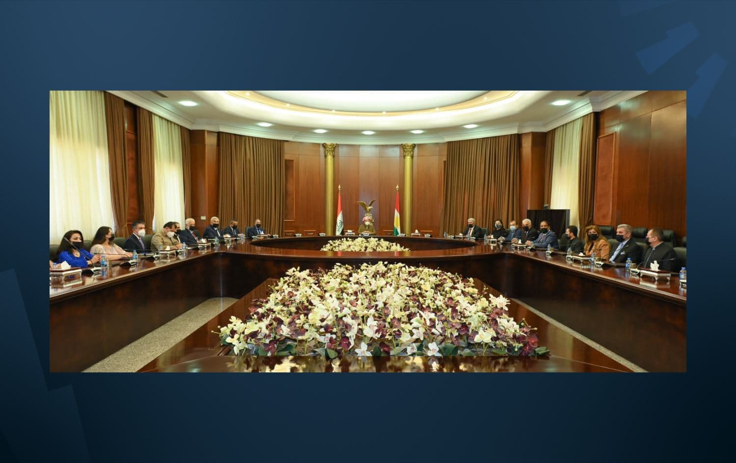 Başkan Mesud Barzani, Erbil’deki kongrede seçilen yeni Diaspora Kürtleri Konfederasyonu yönetimi ile bir araya geldi