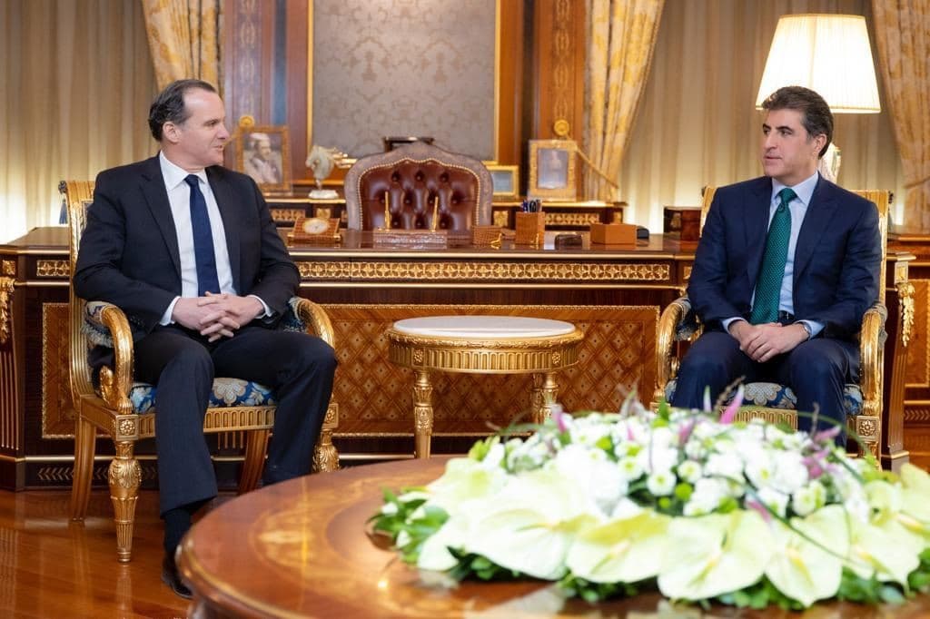 Brett McGurk, White House Coordinator for the Middle East and North Africa (L) and Kurdistan Region President Nechirvan Barzani met in Erbil on December 13, 2021. Photo: Kurdistan Region presidency / Twitter