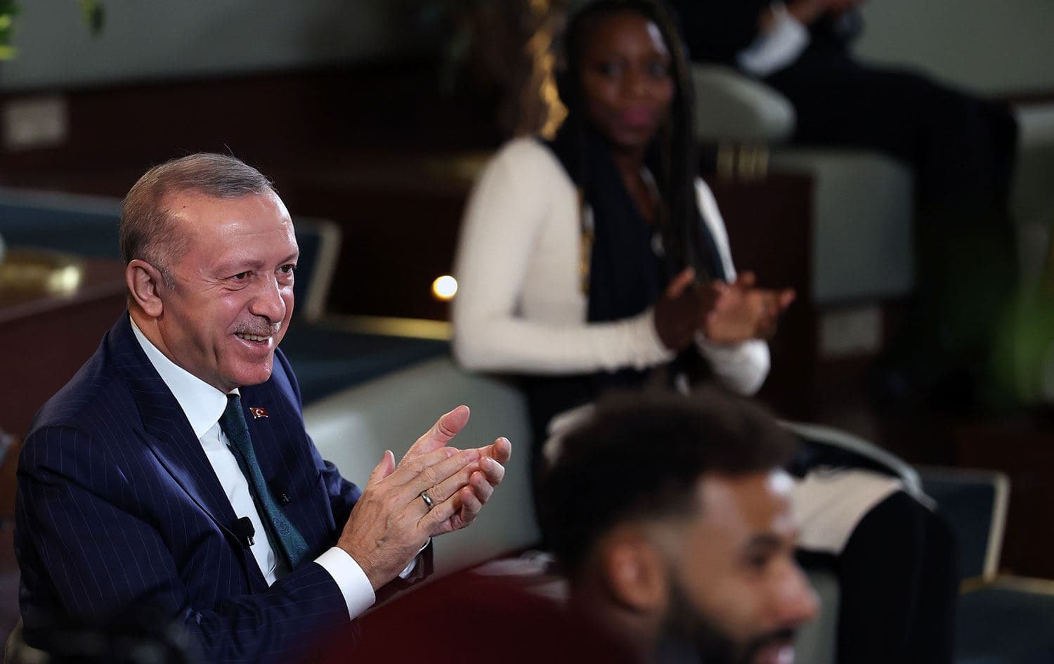 Türkiye Cumhurbaşkanı Erdoğan Afrikalı gençlerle bir araya geldi. AA