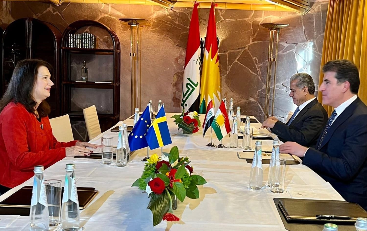 Kurdistan Region President Nechirvan Barzani (right) meets with Swedish FM Ann Linde (left) in Munich on February 19, 2022. Photo: handout