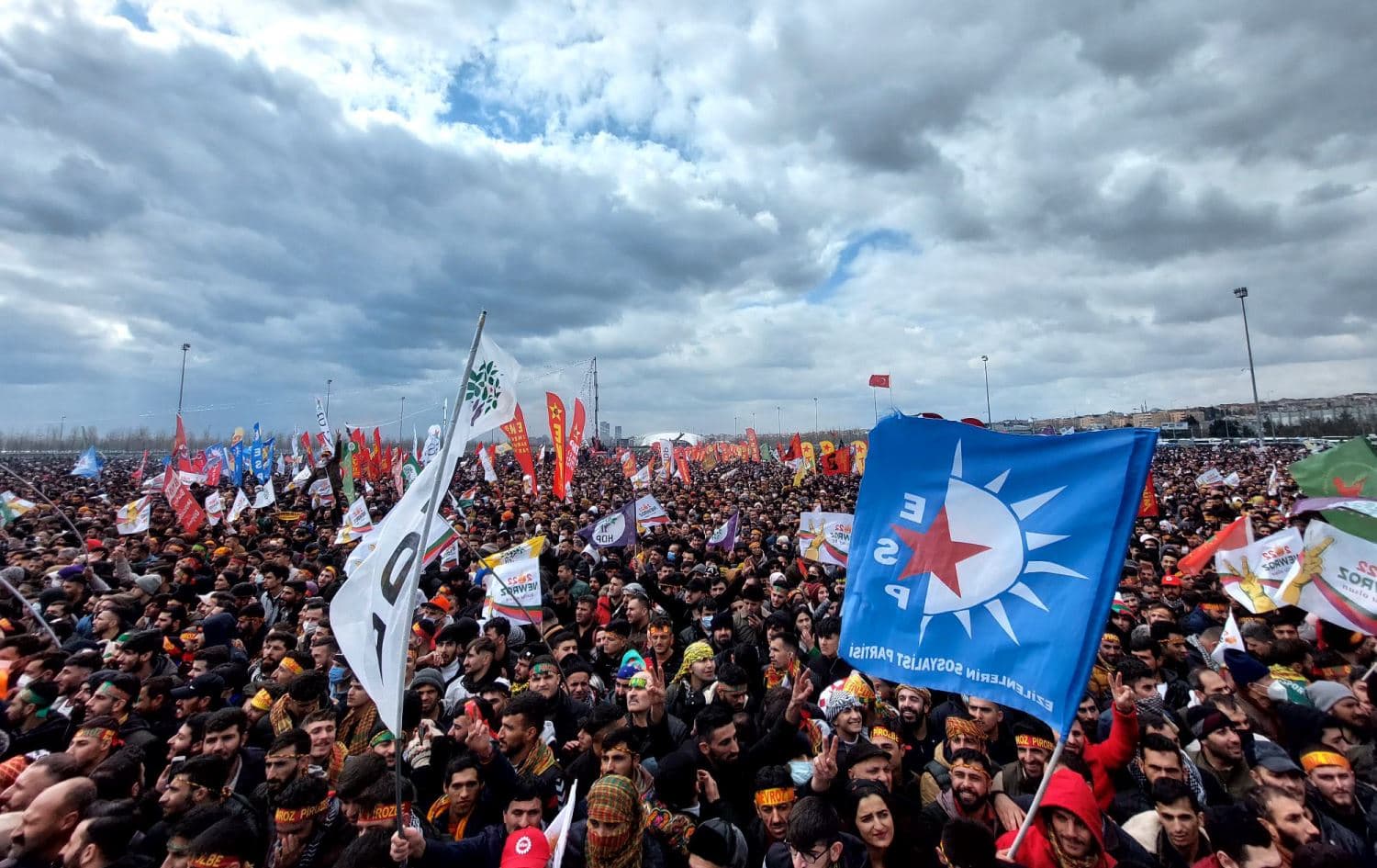 Kurds hold a mass Newroz celebration in Istanbul on March 20, 2022. Photo: Omer Sonmez/Rudaw