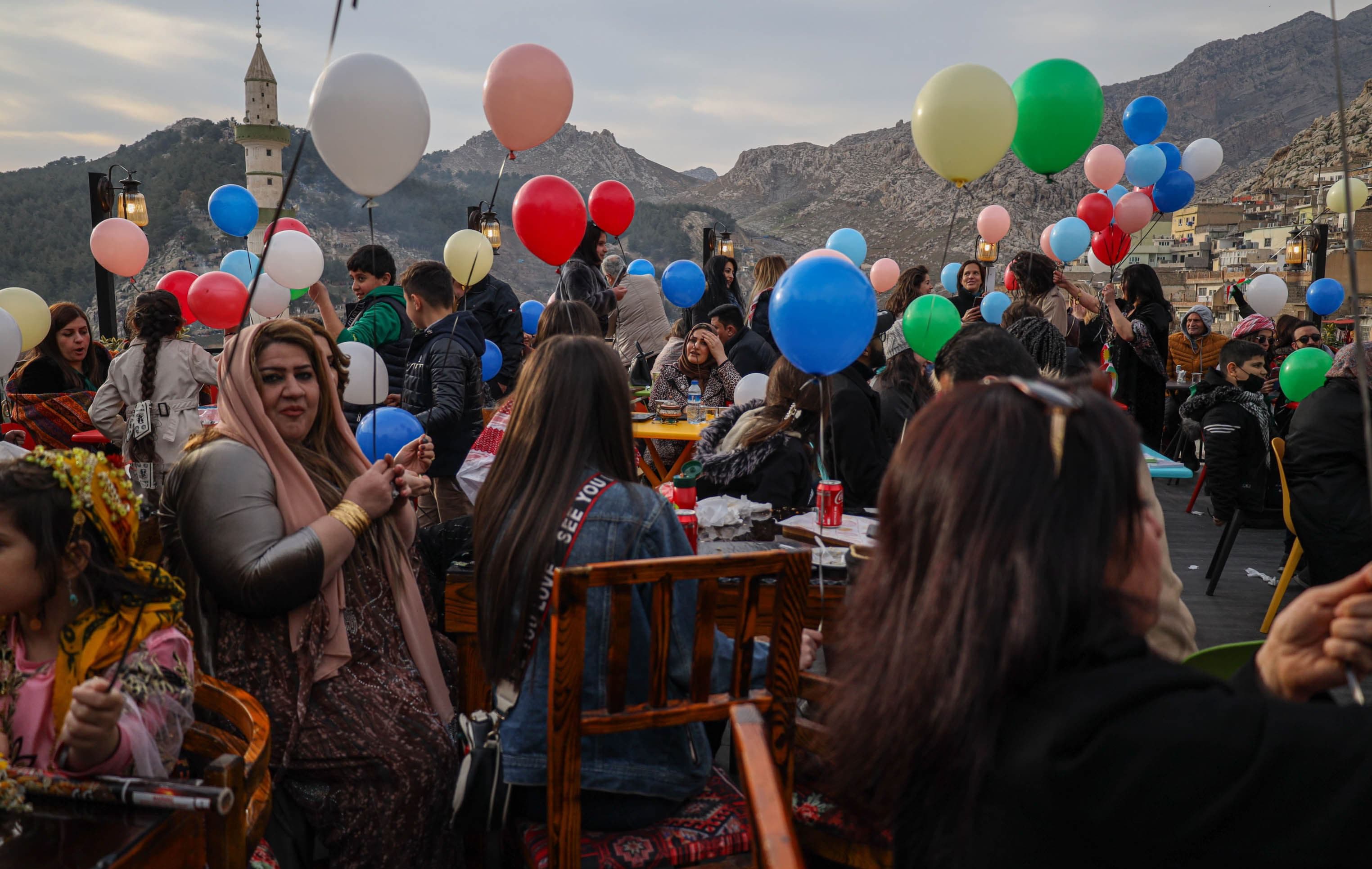Families celebrate Newroz in the Kurdistan Region's Akre, on March 20, 2022. Photo: Alannah Travers/Rudaw