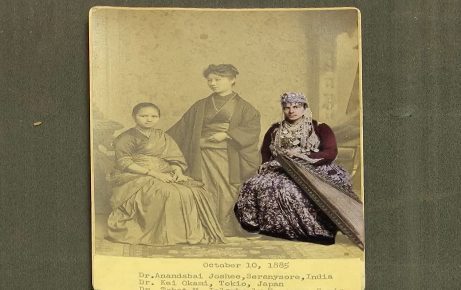 Sabat Islambouli (right) photographed with two other doctors in 1885. Photo: screenshot/Rudaw