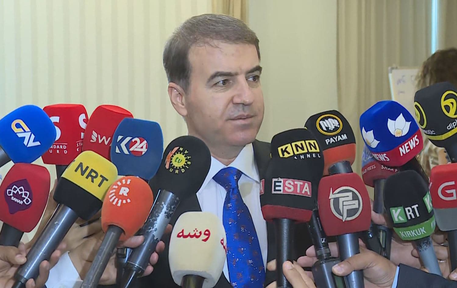 Hemin Hawrami, Kurdistan Region Parliament deputy speaker, speaks to reporters in Erbil on July 2, 2022. Photo: screengrab/Rudaw