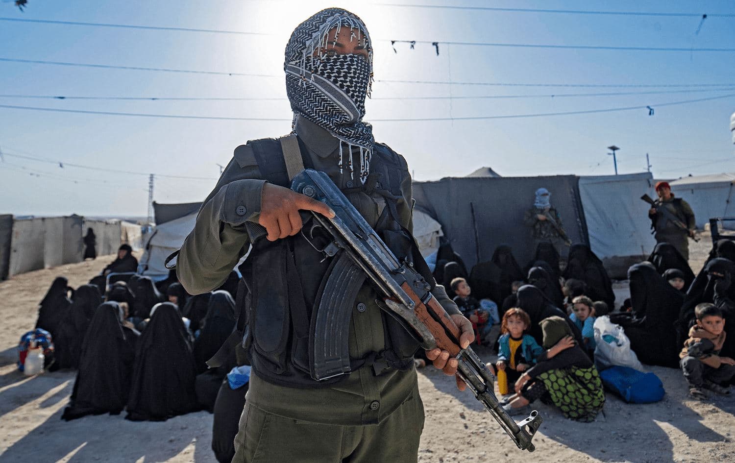 A picture shows the Kurdish-run al-Hol camp, which holds relatives of suspected Islamic State (IS) group fighters in the northeastern Hasakeh governorate, during a security operation by the Kurdish Asayish security forces and the special forces of the Syrian Democratic Forces, on August 26, 2022. Photo: Delil Souleiman/AFP