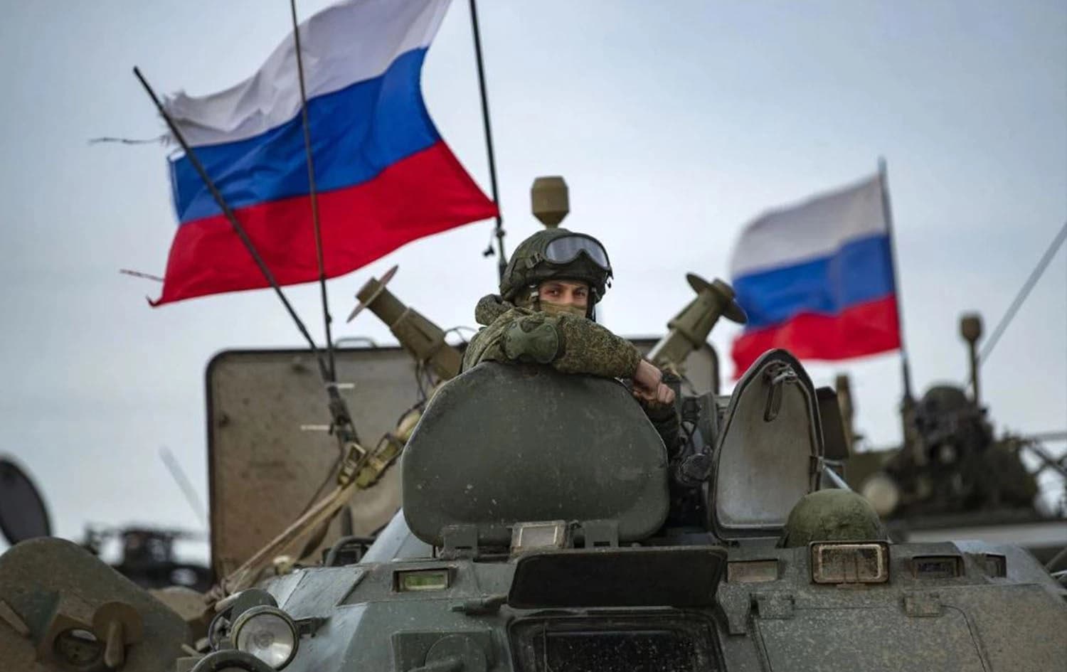 Russian troops patrolling oil fields near town of al-Qahtaniyah, in Syria's northeastern Hasaka province, on 4 February 2021. Photo: AFP