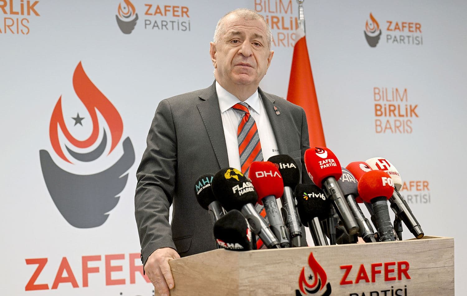 Ümit Özdağ bugün basın toplantısı düzenledi / AA