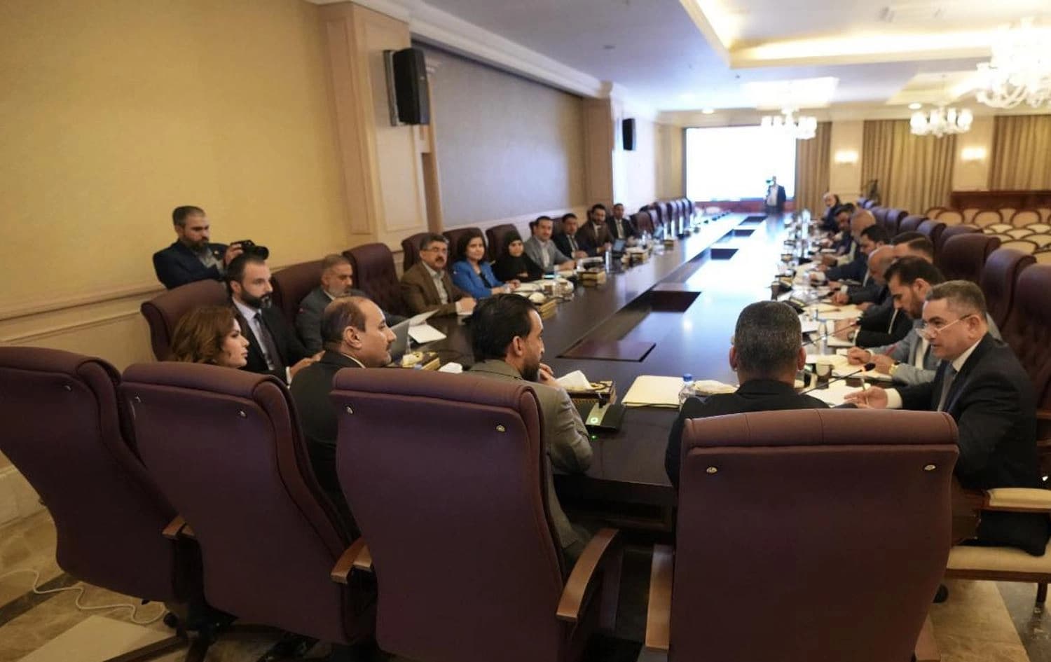 کۆبوونەوەیەکی لیژنەى دارایی پەرلەمانى عێراق