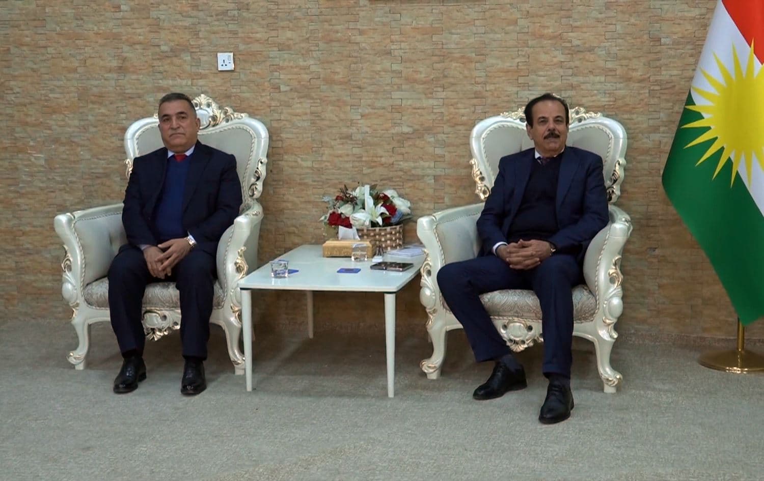 KDP’nin Kerkük İl Teşkilatı yetkilisi Muhammed Kamal ile KYB’nin kentteki yetkilisi Rewend Mela Mahmud bir araya geldi.