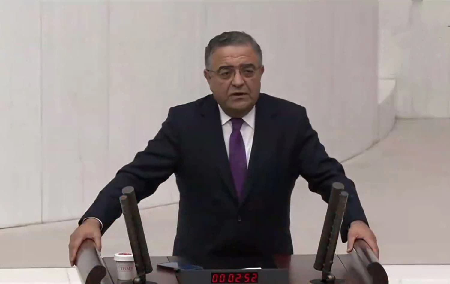Parlamenterê CHPyê yê Amedê Sezgîn Tanrikulu