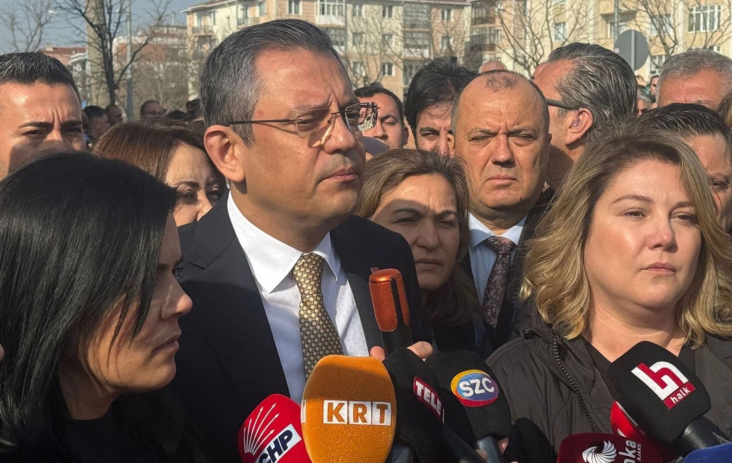 CHP Genel Başkanı Özgür Özel de duruşmayı izledi / AA