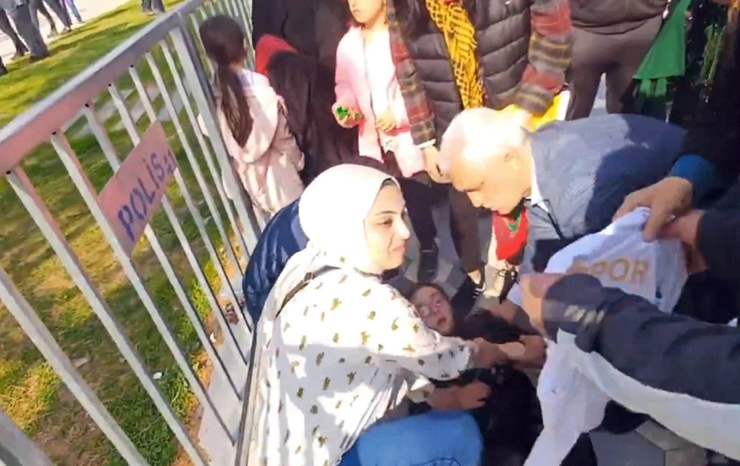 Young Berfin having a breakdown on the floor after security forces took away her Amedspor jersey in northwestern Turkey’s Kocaeli province on March 18, 2024. Photo: Omer Faruk Gergerlioglu/X/screengrab