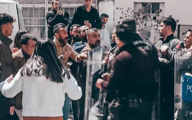Li Şirnexê dengdan qediya lê polîs û leşker bûn rojev