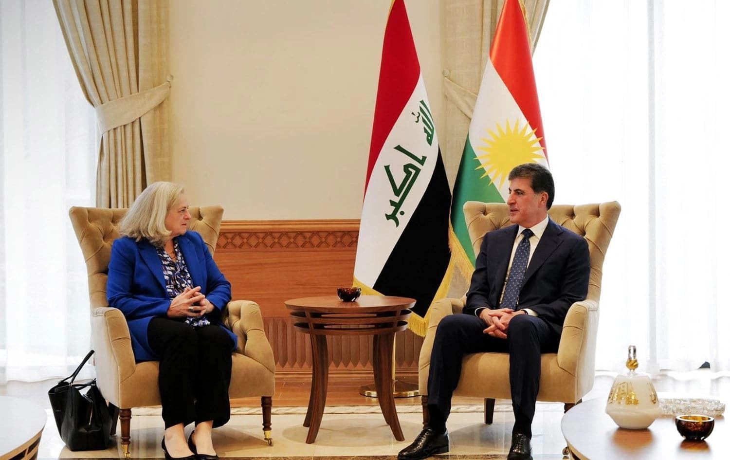 Serokê Herêma Kurdistanê Nêçîrvan Barzanî û Balyoza Amerîkayê ya Êraqê Alina Romanowskî civiyan / Wêne: Serokatiya Herêma Kurdistanê