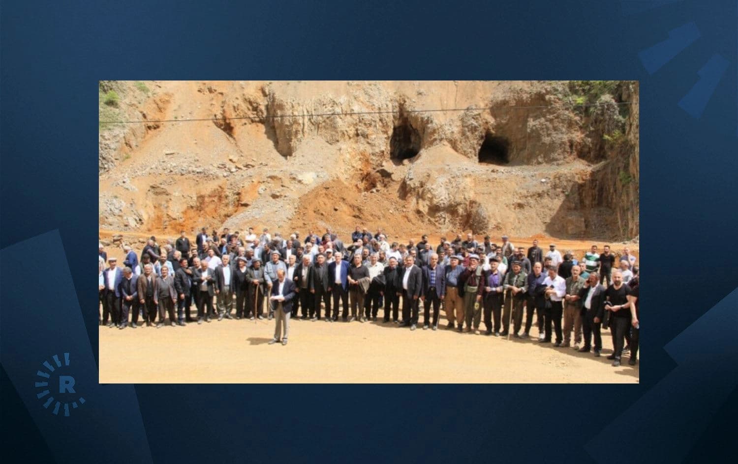 گردبوونەوەی ناڕەزایی خەڵکی گوندەکە و هاونیشتمانیانی ناوچەکانی دەوروبەری گوندەکە