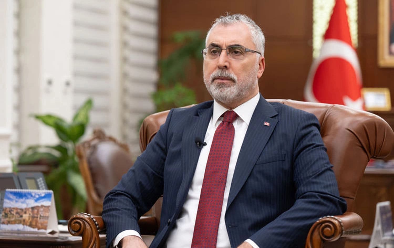Türkiye Çalışma ve Sosyal Güvenlik Bakanı Vedat Işıkhan