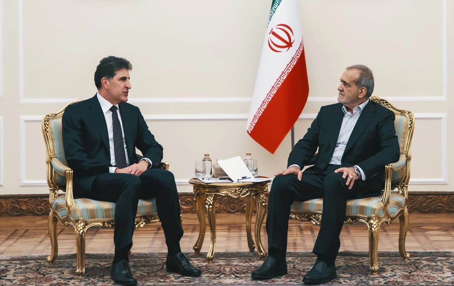 Nêçîrvan Barzanî û Mesûd Pizîşkiyan civiyan