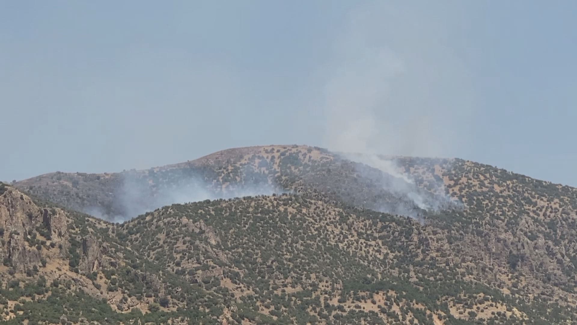 Wildfires caused Turkish bombardments in Amedi town of Duhok province on August 7, 2024. Photo: Rudaw