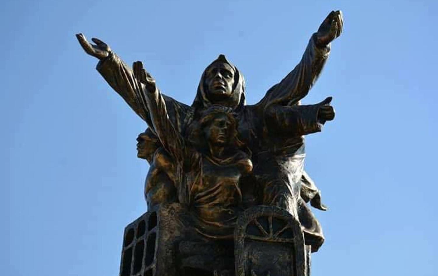 Monument at Beirut Yard in the Iraqi capital of Baghdad. Photo: Culture Ministry Facebook