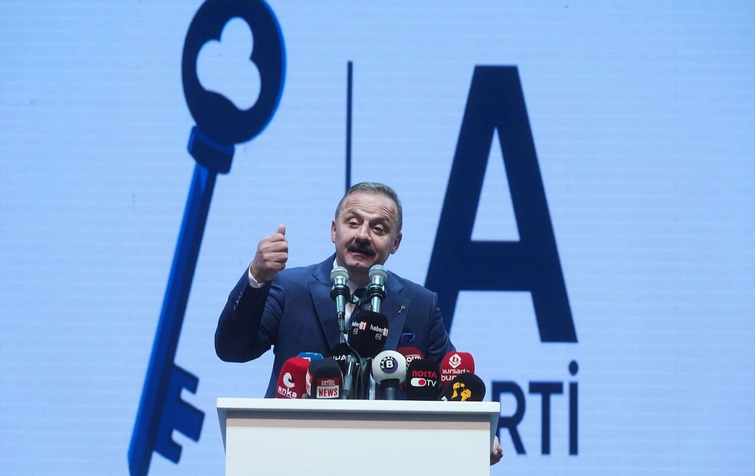 Yavuz Ağıralioğlu