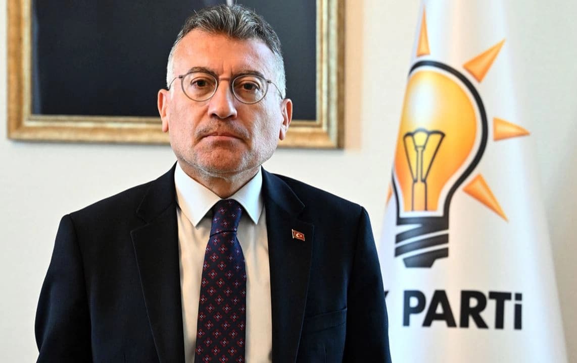 عەبدوڵڵا گولەر، بریکاری سەرۆکی فراکسیۆنی ئاکپارتی.