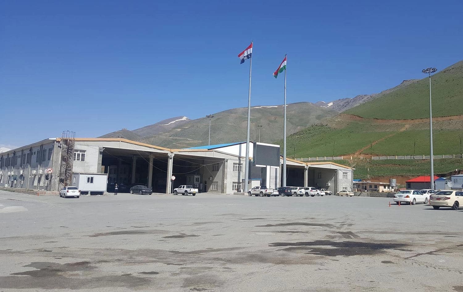 دەروازەی سنووریی حاجی ئۆمەران. وێنە: ئەرشیڤ