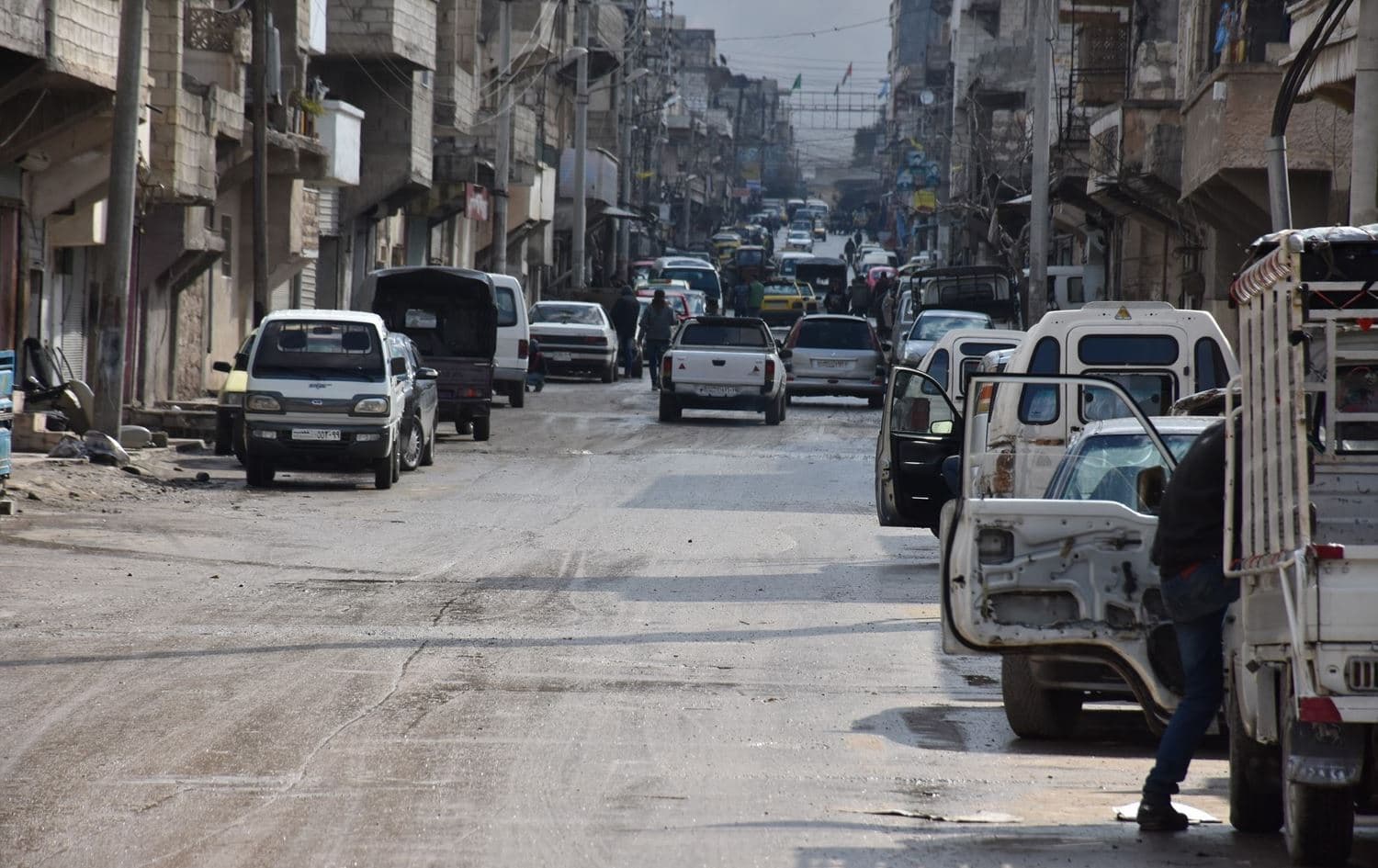 YPG Halep'ten çekildi!