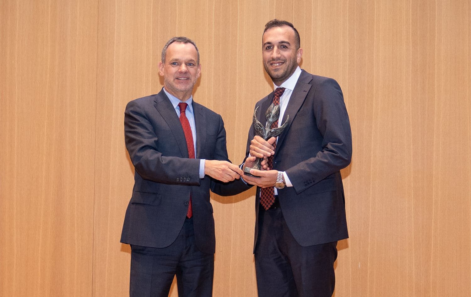From left, Dutch Foreign Minister Caspar Veldkamp hands an award to CPT member Kamaran Osman at the Peace Palace, the Hague, Netherlands on December 12, 2024. Photo: Caspar Veldkamp/X