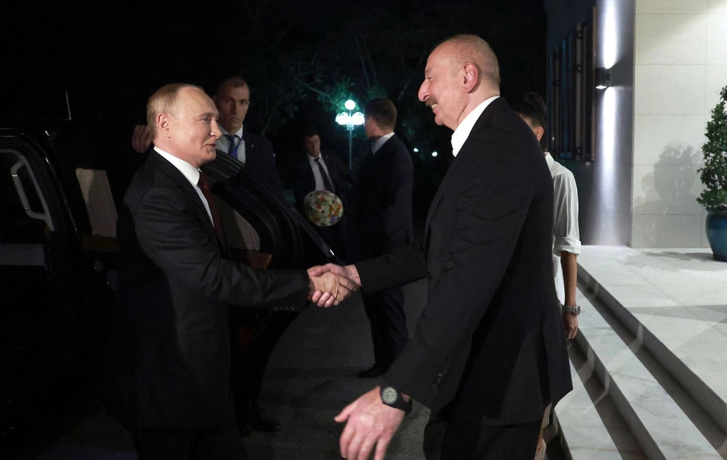 Putin (solda) ve Aliyev / Arşiv