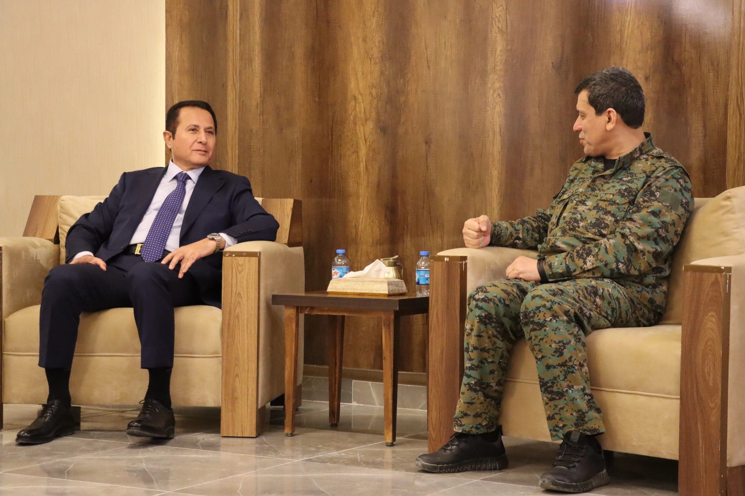 KDP leader's representative Hamid Darbandi (left) and SDF chief Mazloum Abdi (right) meeting in Rojava on January 13, 2025. Photo: SDF