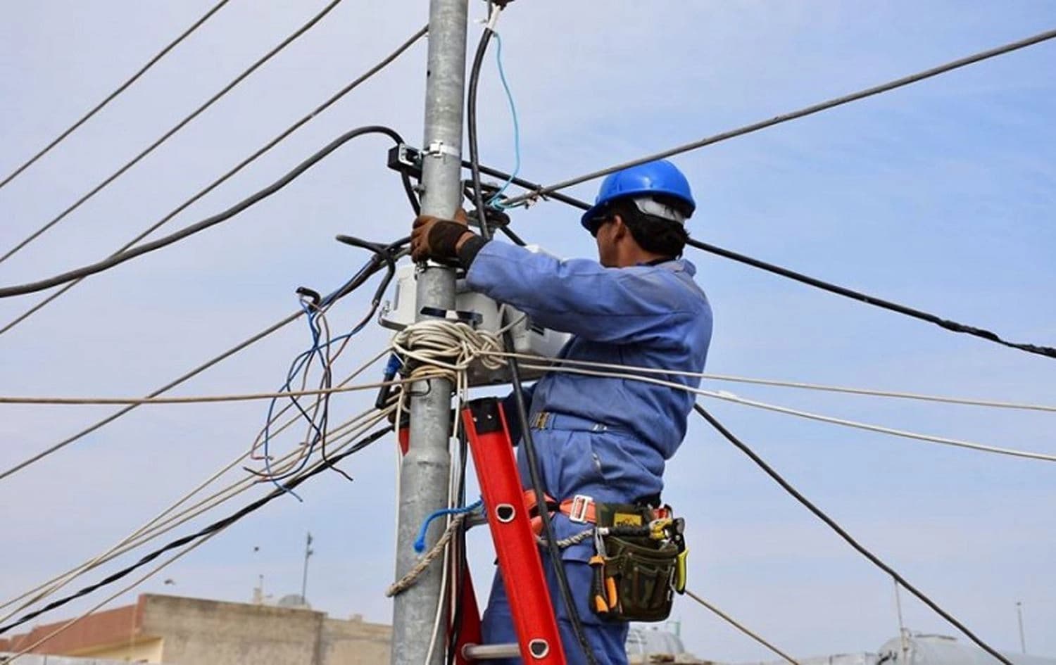 زۆرترین کاژێرەکانی کارەبا لەو مانگەدا رۆژانە لە گەرمیان بووە و 11 کاژێر و 35 خولەک بووە