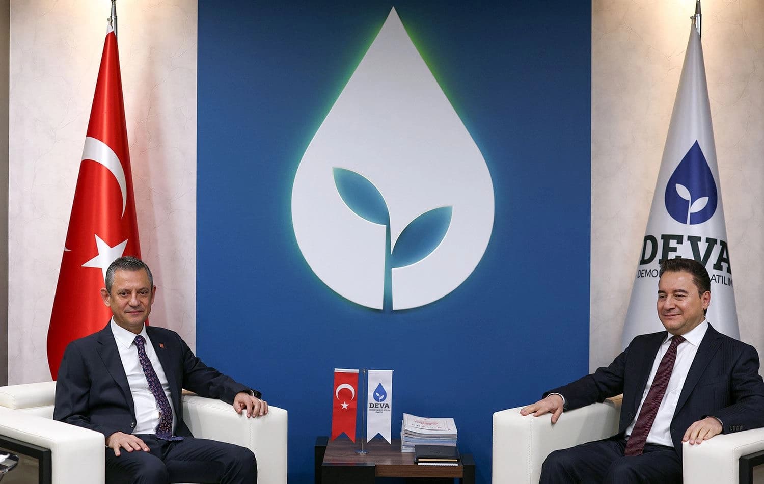Özgür Özel, Ali Babacan’ı ziyaret etti. / Foto: CHP Basın