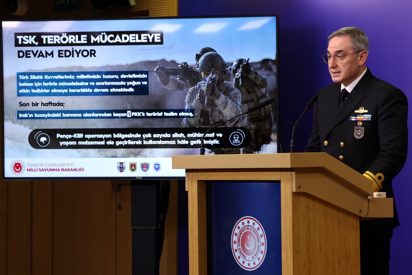 Zeki Akturk, spokesperson for the Turkish defense ministry, speaking during a press briefing in Ankara on May 15, 2025. Photo: AA