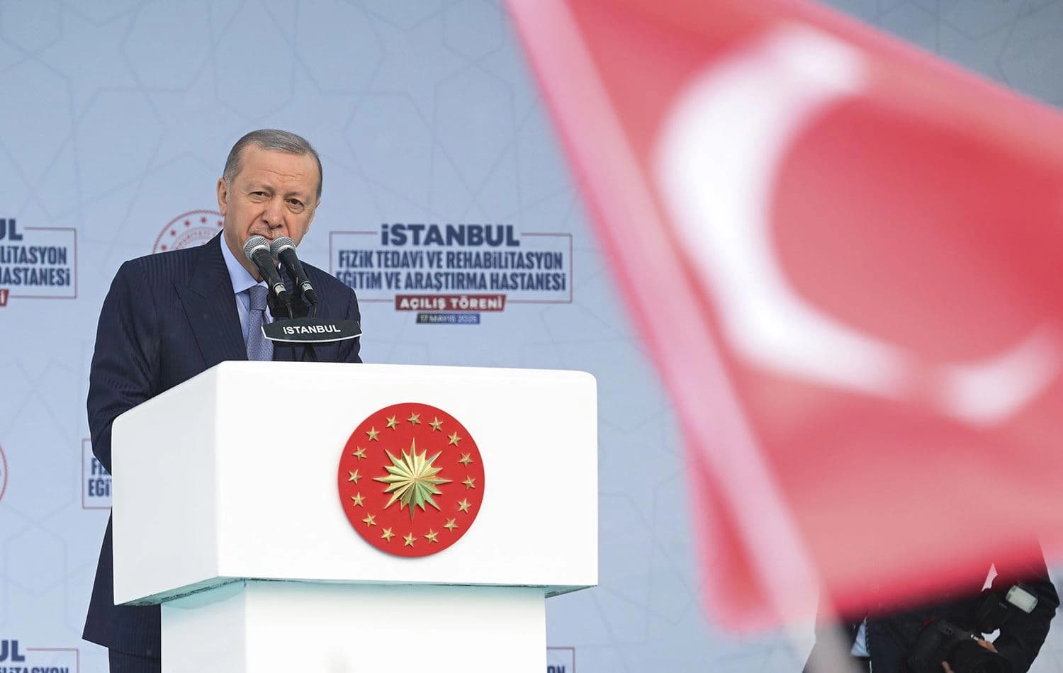 Türkiye Cumhurbaşkanı Erdoğan, Avrupa'nın en büyük fizik tedavi hastanesi olan İstanbul Fizik Tedavi ve Rehabilitasyon Eğitim ve Araştırma Hastanesi'nin açılış töreninde konuşma yaptı. / Foto: AA