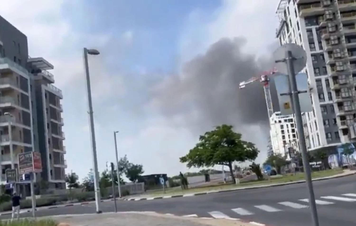 Tel Aviv'den dumanlar yükseldi. / Video alıntısı