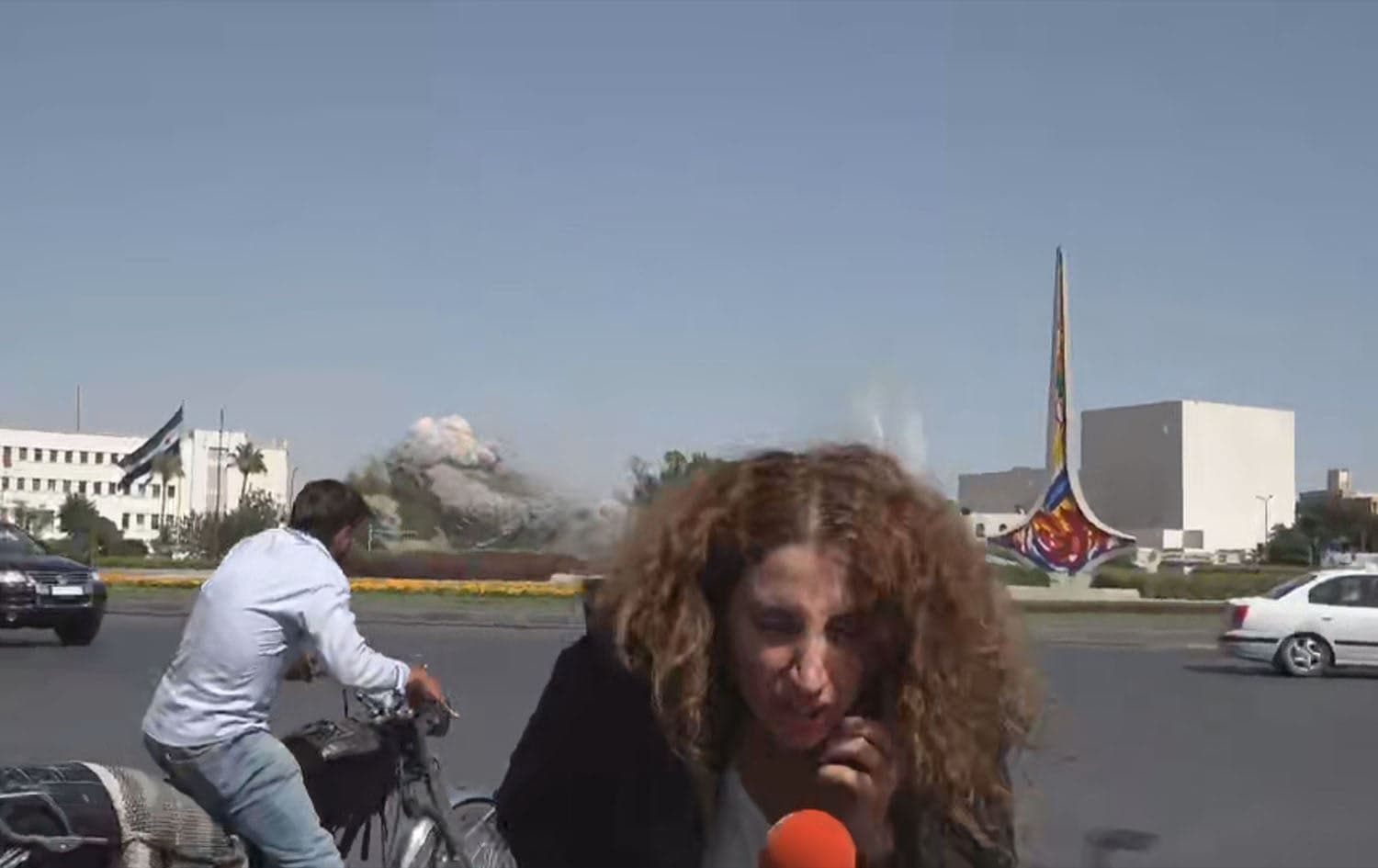 Blast rocks military building in Damascus as Rudaw reporter Solin Mohammedamin delivers live message on July 16, 2025. Photo: Screengrab/Rudaw