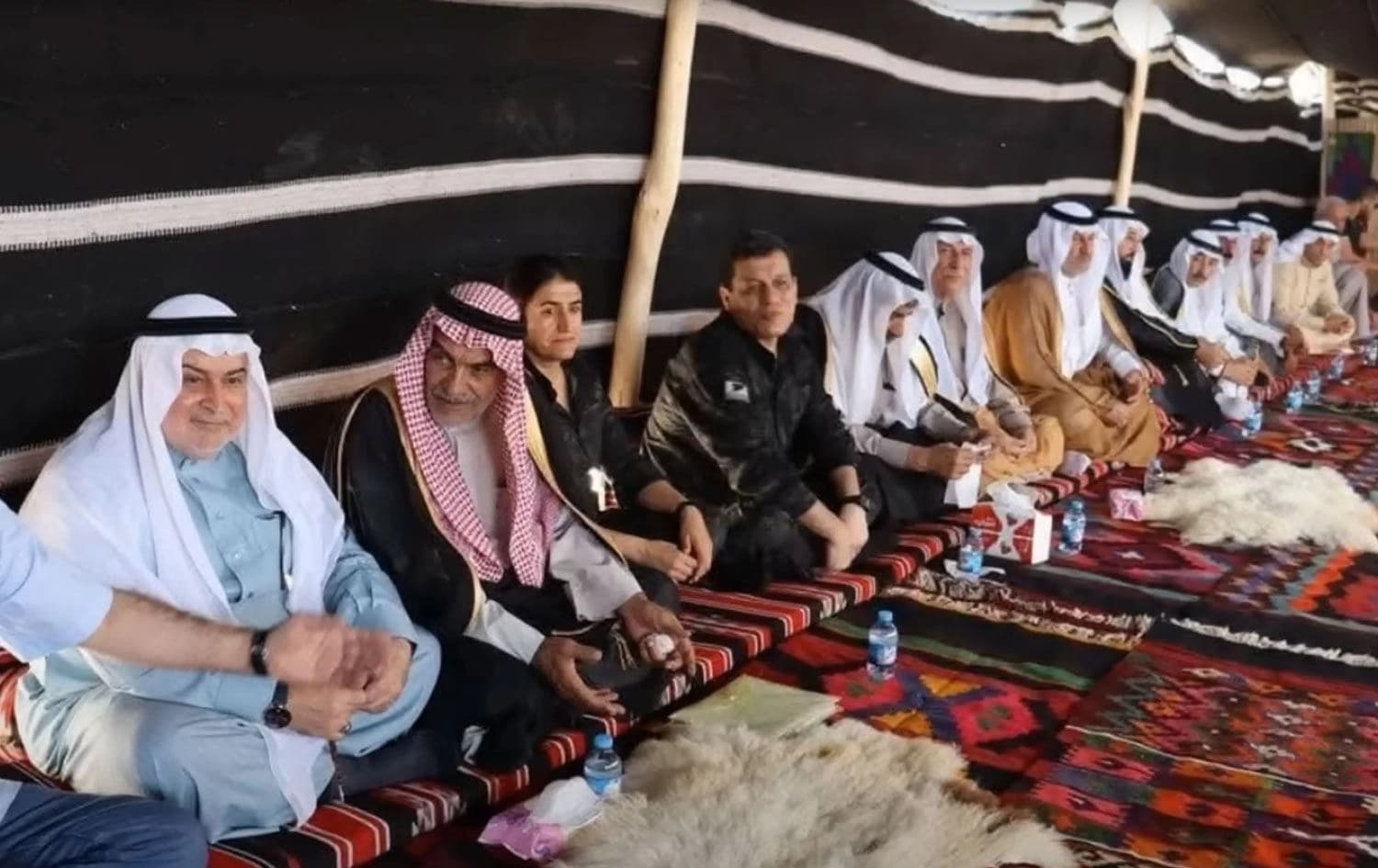 Abdi, aşiret liderleriyle birlikte - Arşiv