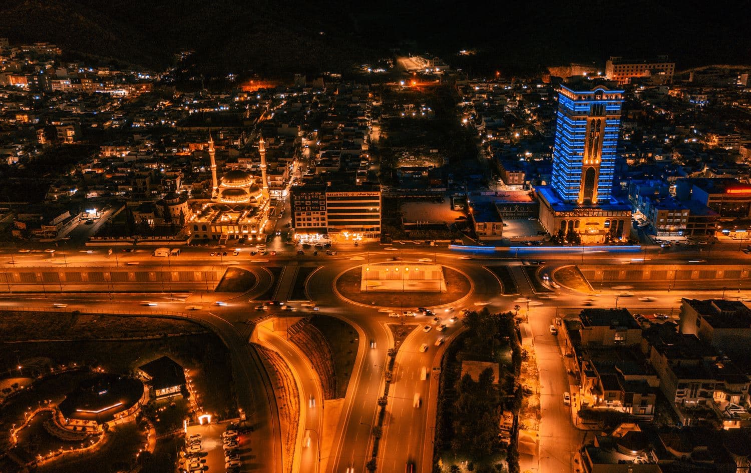 دیمەنێکی پارێزگای دهۆک لە شەودا. وێنە: بڵند تاهیر- رووداو