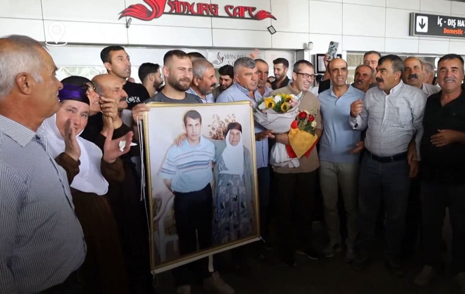 Tekirdağ 1 No'lu F Tipi Kapılı Cezaevi'nde tutulan Ahmet Temiz tahliye edildi. Ahmet Temiz coşkuyla karşılandı. / Foto: Video Alıntısı / MA