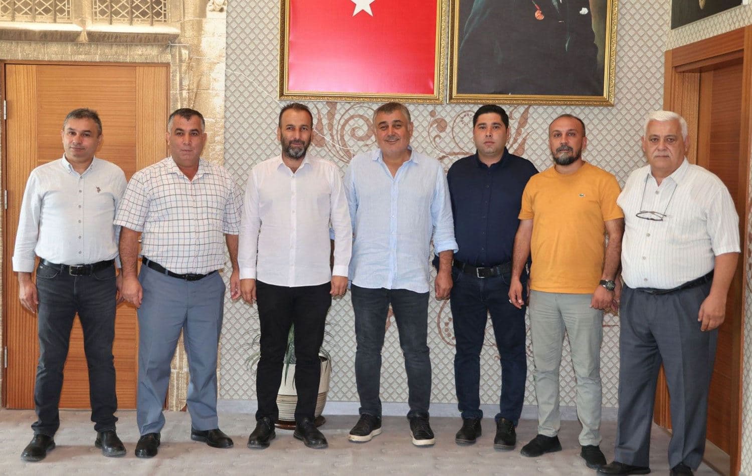 İstifa eden CHP'li Belediye Meclisi üyeleri. / Sosyal medya