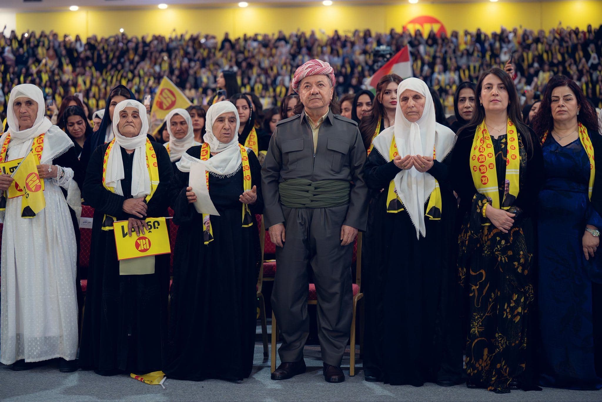 Serok Mesûd Barzanî li Dihokê bi jinan re civiya /Wêne: Rûdaw