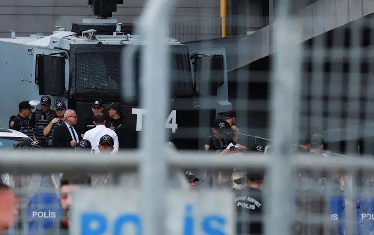 Emniyeta Stenbolê: Wêne: Reuters